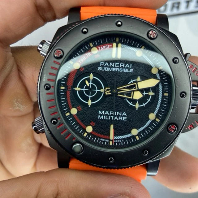Relógio panerai submersible marina